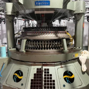 Circular knitting machine